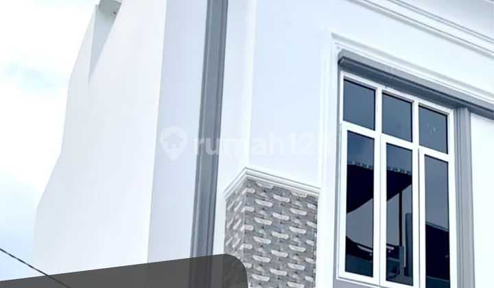 Rumah Komplek Kondisi Baru Posisi Hook Daerah Jl.sekip-Adam Malik