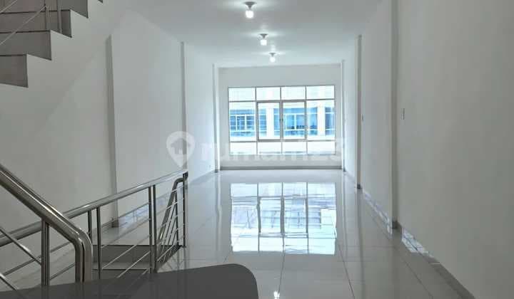 Ruko Bisnis Komplekcbd Polonia Jl.padang Golf Siaphuni Hadaptimur