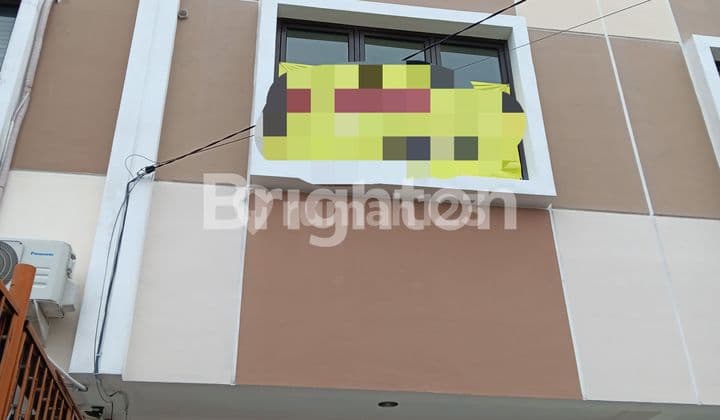 3-STORY SHOPHOUSE IN KARAWACI