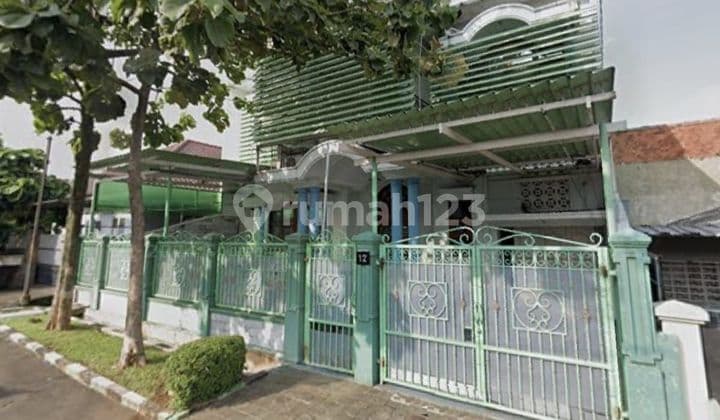 Di Tengah Kota Bogor dengan Lingkungan yang Tenang dan Yaman serta Dekat Akses Tol , Rumah Bagus di Sewakan