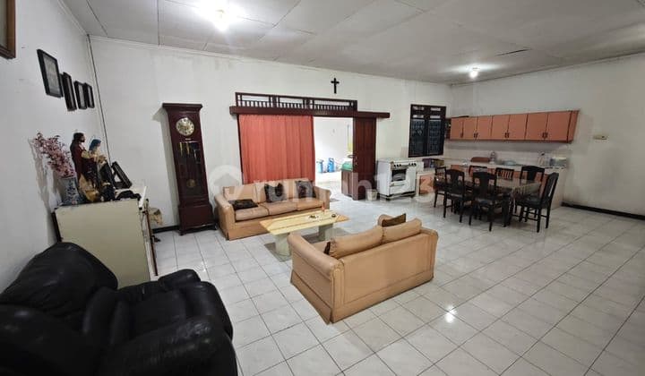 Dalam Komplek Perumahan Bsi Dekat Akses Tol , Rumah Di Jual