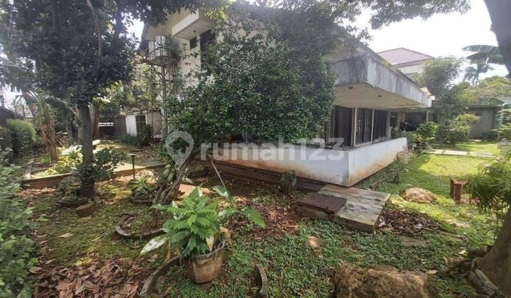 DIJUAL MURAH RUMAH TUA HITUNG TANAH DAERAH TENANG DAN STRATEGIS