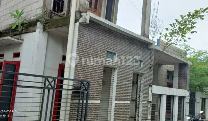 Rumah 2 Lantai SHM Dekat dengan Akses KRL di Cibinong