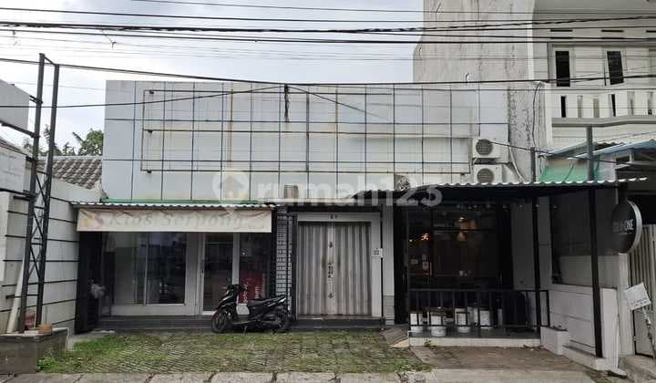 4.4 M Negotiable Business House West Facing Griya Loka BSD