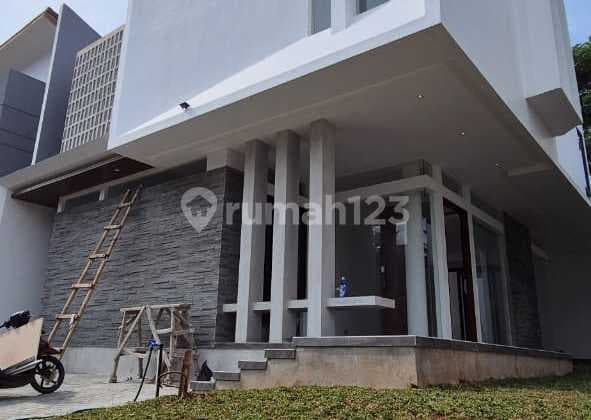 The Icon BSD Rumah Hoek Taman Timur laut-Barat daya 5M Nego