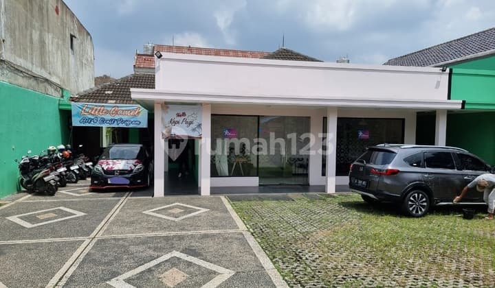 Rumah Di Jalan Raya Cocok Untuk Tempat Usaha Rumah Semi Furnished di Jl Tarumanegara, Ciputat Timur