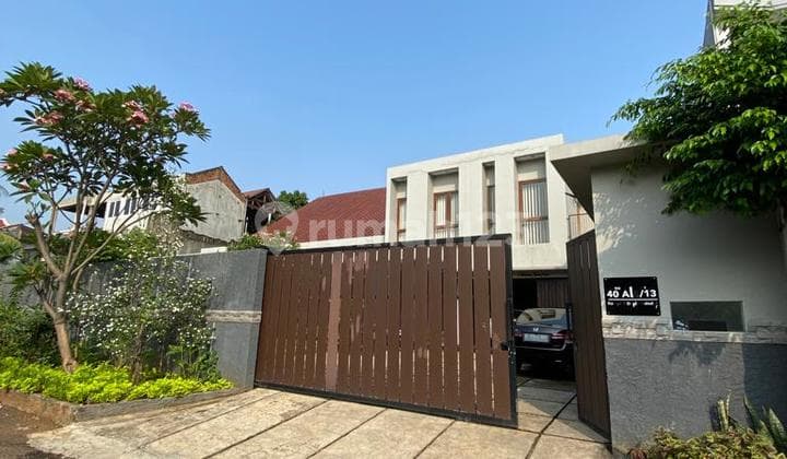 Rumah Mewah Di Lingkungan Sangat Strategis Di Jaksel