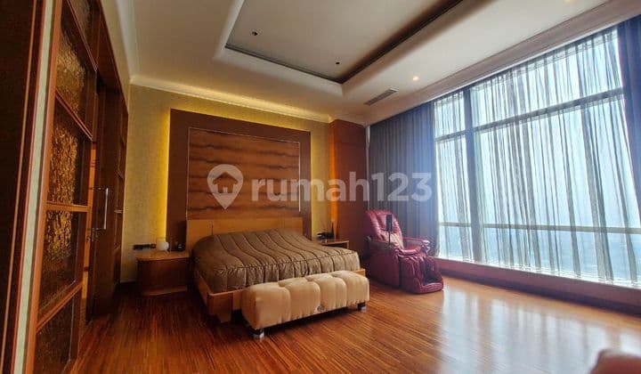 Apartemen Pacific Place 4 Kamar Tidur Bagus Furnished