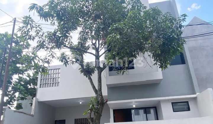 Dijual Harga Turun! Rumah One Gate System di Komplek Arcamanik Bandung