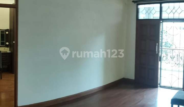 Dijual Rumah Modern Mewah di Taman Sakura Indah, Soekarno Hatta Bandung