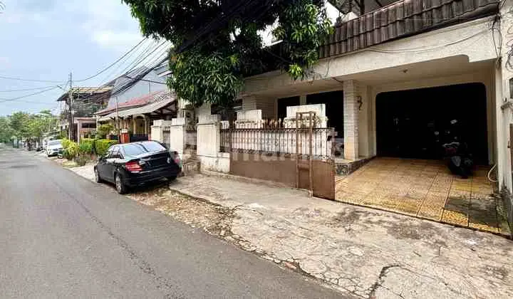 TEBET BARAT - AKSES 3 MOBIL SELANGKAH KE SUPOMO