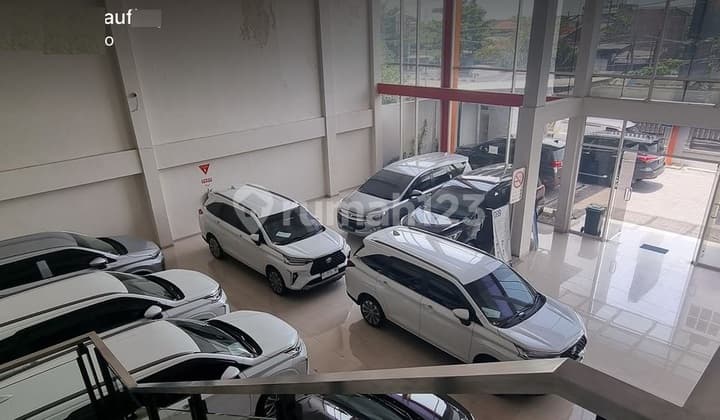 Showroom dan Office di Kaligawe Semarang (yh)