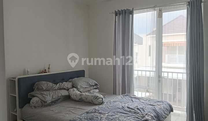 Ready-to-Occupy House in Paramount Village Semarang