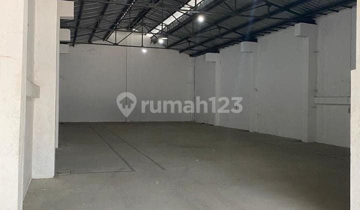 Good Warehouse in LIK Semarang