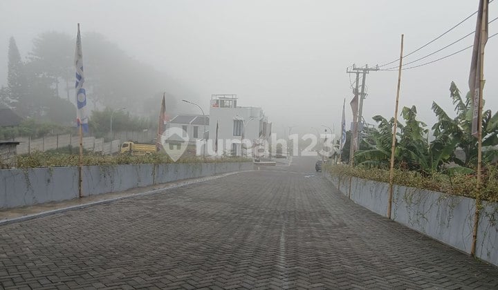 Jarang ada rumah siap huni furnish harga terbaik di wisatabandung