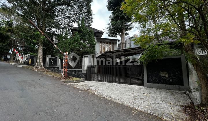 Rumah Mewah Siap Huni di Jl Terusan Sutami Bandung.