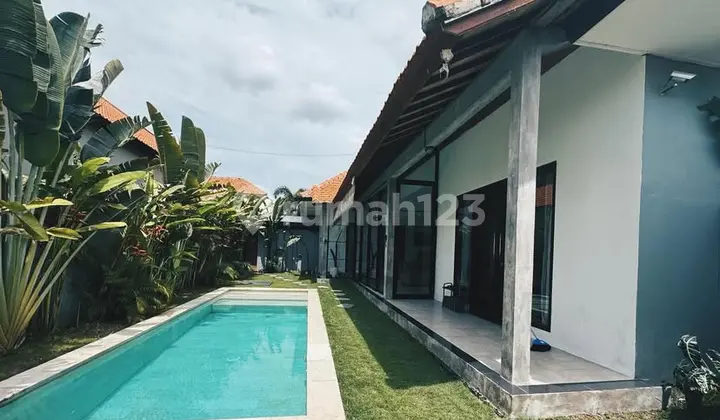 Disewakan Villa View Sawah Private Pool di Canggu