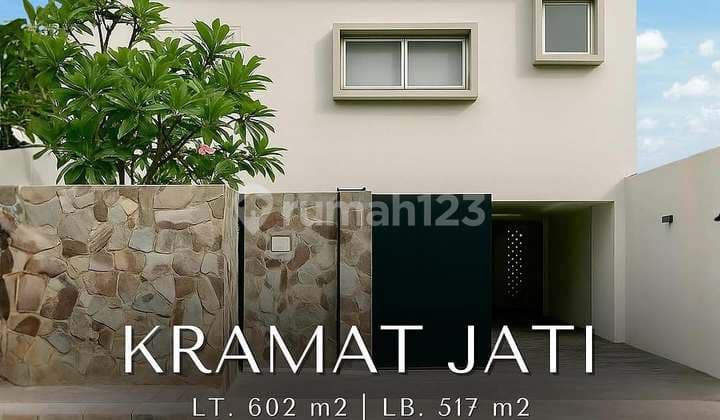 FOR SALE KRAMAT JATI - JAKARTA TIMUR RUMAH TERAWAT SIAP HUNI LOKASI PINGGIR JALAN RAYA