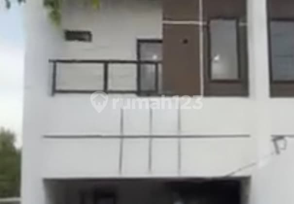 Rumah Baru 3 Lantai - Brand New, Siap Huni, Design Modern, Tow Jalan 3 Mobil, Kavling Dki , Meruya Selatan, Jakarta Barat