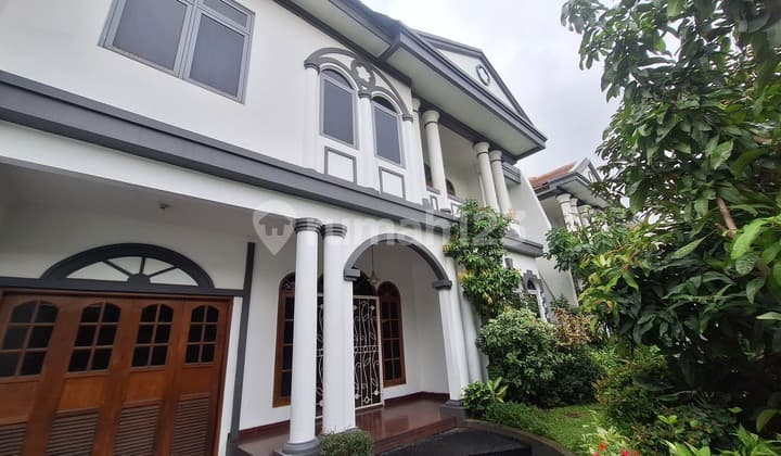 Dijual Rumah Modernland ( Ada Pagar) 2 Unit Dalam 1 Kavling + Kolam Renang