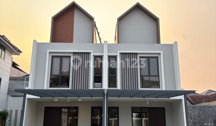 Rumah Baru View Botanic Park di Victoria Village Tangerang