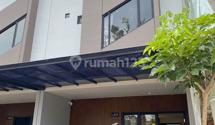 Rumah Baru 2 Lantai Lokasi Strategis Dekat Ke Bsd City