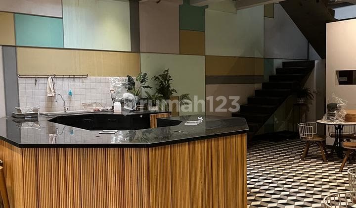 Ruang Usaha Bagus Ex Cafe Tengah Kota Mainroad Bandung