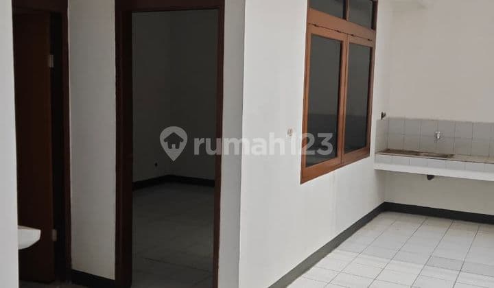 For Rent 2-story house in Cijerah.