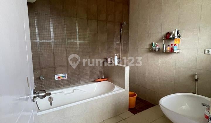 Dijual Rumah Hook 2 Lantai Siap Huni Legenda Wisata, Bogor