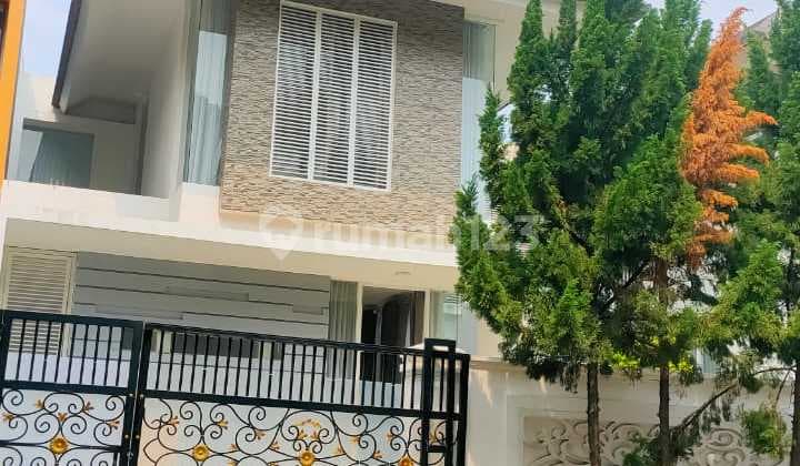 Dijual Rumah Citragran , Second Boulevard. Rumah Aestetic Minimalis Style