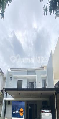 Dijual Rumah Cantik 2 Lantai Siap Huni di Kota Wisata