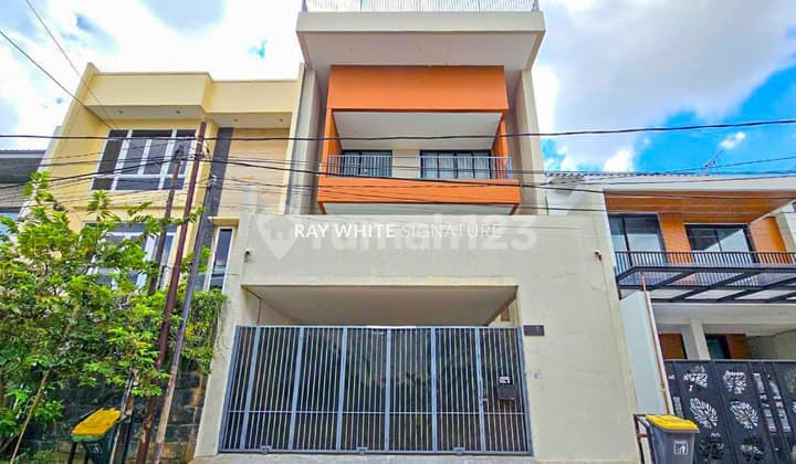 Rumah Baru Renovasi di Pulomas Jakarta Timur Bebas Banjir