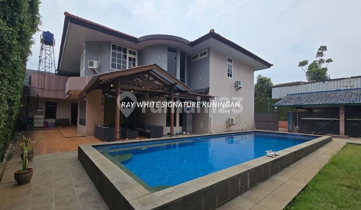 Dijual Rumah Siap Huni Lokasi Bagus Kebayoran Baru Dekat MRT