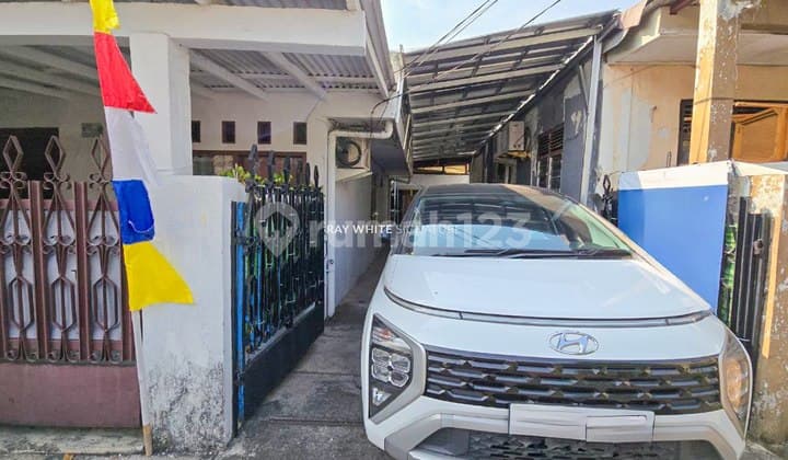 For Sale 3-Building House in Prime Location at Menteng Dalam, Tebet