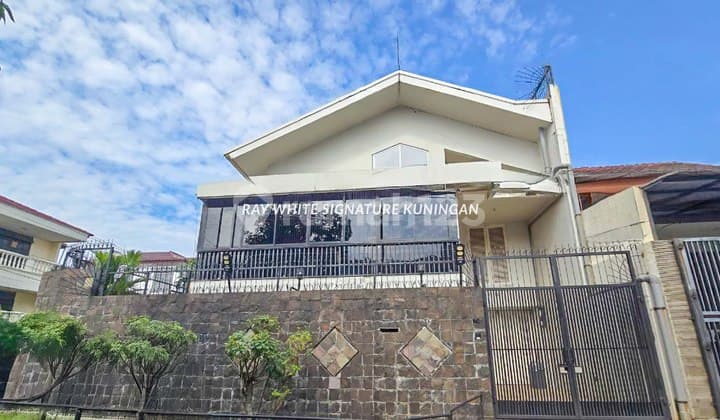 Rumah Bagus Hook Huni Cinere Limo Depok