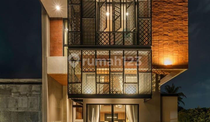 For Sale Town House in Kebayoran Baru, South Jakarta