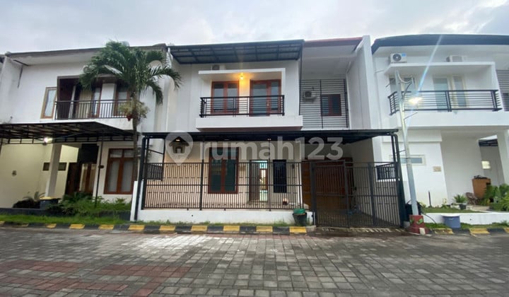3 Bedroom House In The Premium Housing Pondok Permai Palagan Sleman