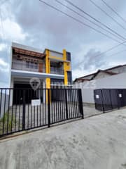 Disewakan Ruko 2 Lantai 788 Meter Persegi di Dekat Stpn Gamping, Sleman