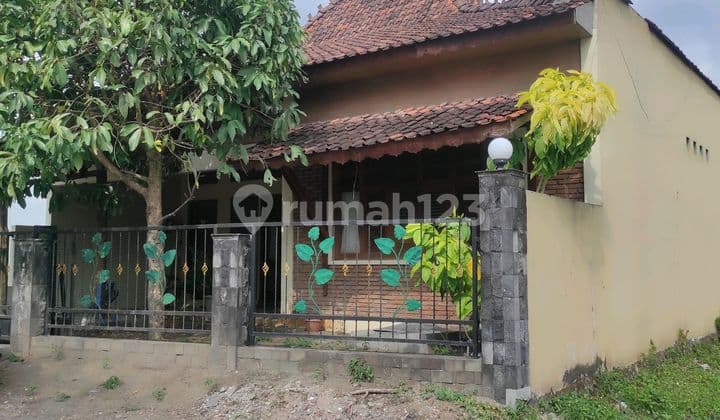 Dijual Rumah Klasik Dekat Kampus Uii dan Ppg dan Al Azhar.
