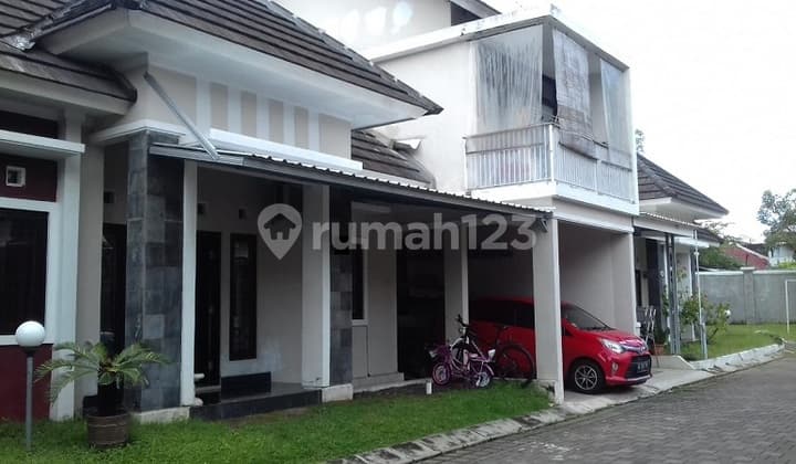 Rumah Minimalis Dalam Perumahan Lokasi Strategis Dekat Kampus Upn Jogja.