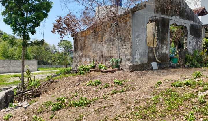Tanah Luas 175 Meter Persegi Lokasi Strategi di Daerah Sardonoharjo Ngaglik Sleman.