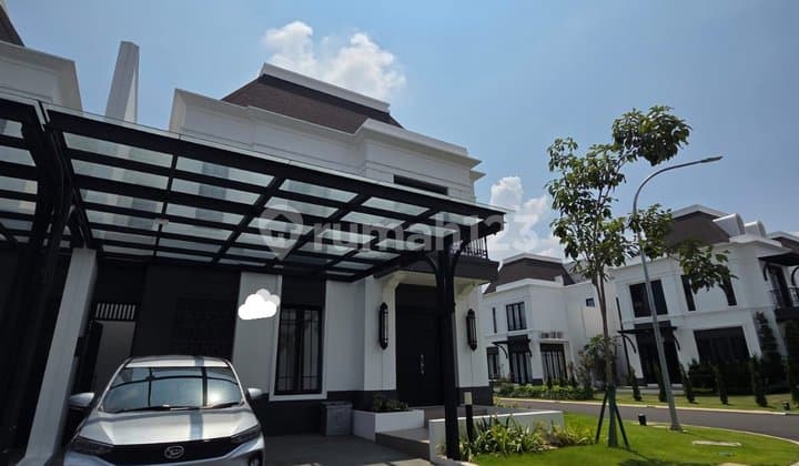 Disewakan Rumah 2 Lantai di Cluster Jasmia Sumarecon Crown Gading Bekasi