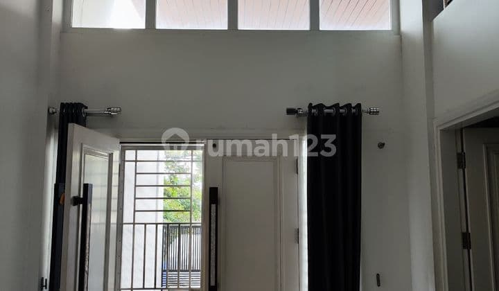 Dijual Rumah Cantik Mezanin 3 Lantai Dijanur Asri Kelapa Gading Jakarta Utara