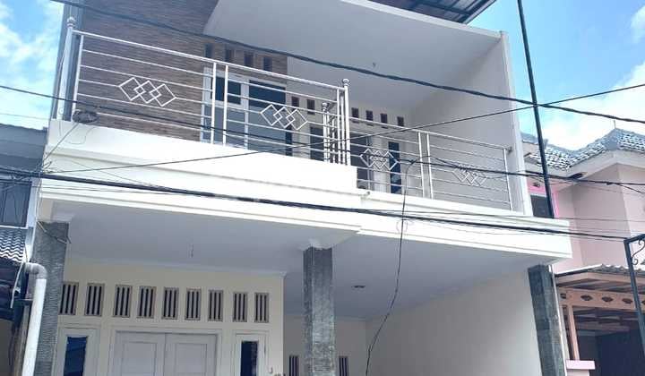 Dijual Cepat Rumah 2Lantai di Duta Bumi Harapan Indah Bekasi