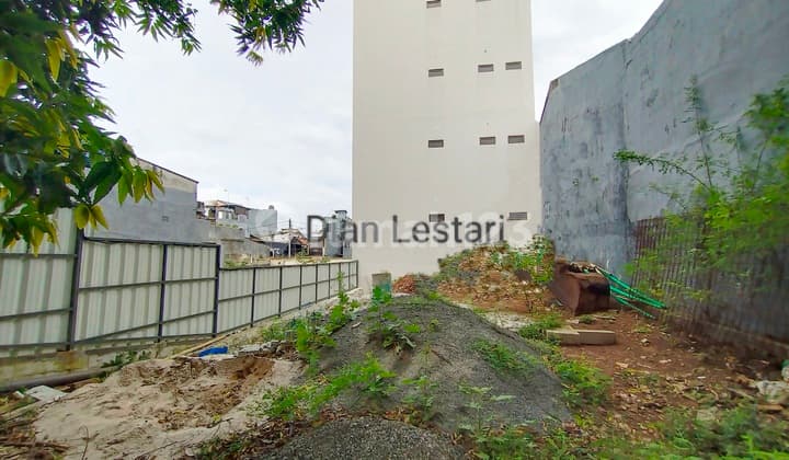 Gudang Peluru, Tebet. Dijual Tanah Kavling, Lokasi Sangat Strategis.