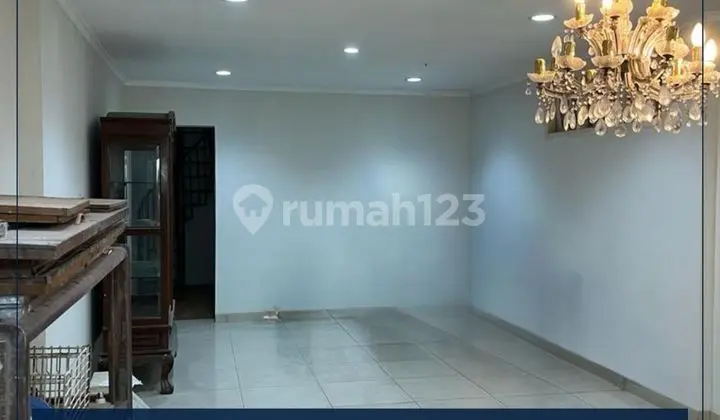 Quick Sale 2-Story Renovated House