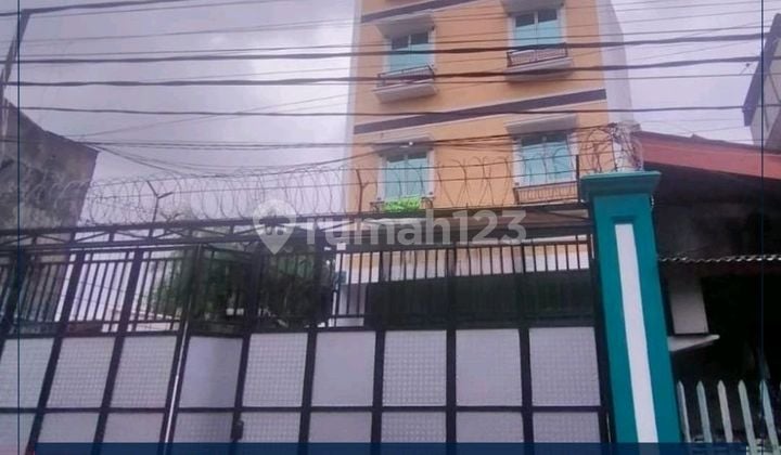Ruko Siap Pakai Usaha Untung Unfurnished Jakarta Barat