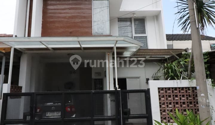 Di Jual Rumah 2 Lantai Jombang Ciputat