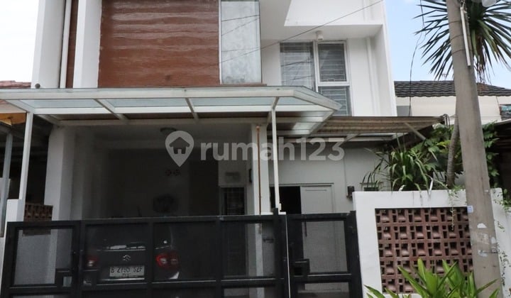 Di Jual Rumah 2 Lantai Jombang Ciputat