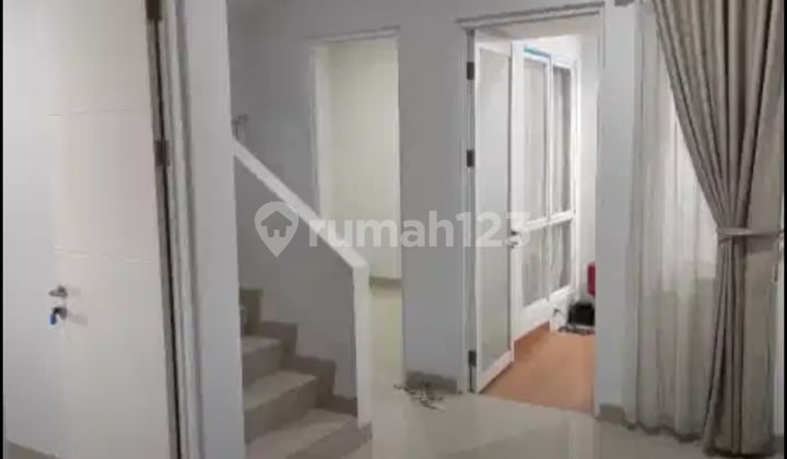 Di Sewakan Rumah Siap Huni 2 Lantai di Serpong Jsya
